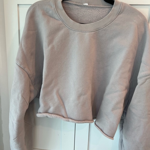 ALO crewneck sweatshirt. Women’s medium - Picture 4 of 6